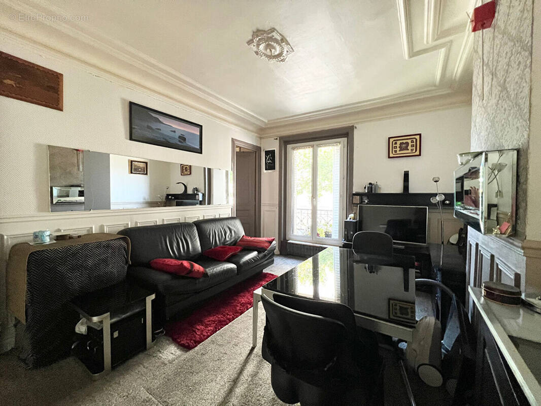 Appartement à PARIS-18E