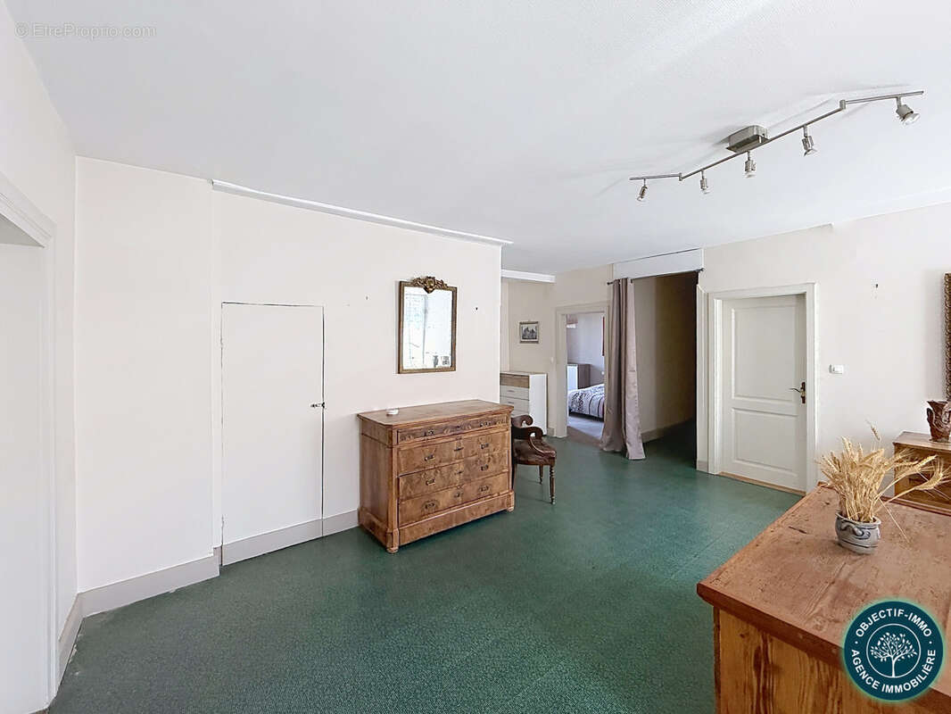 Exceptionnel corps de ferme  batisse de 350 m2  47 ares - photo 20