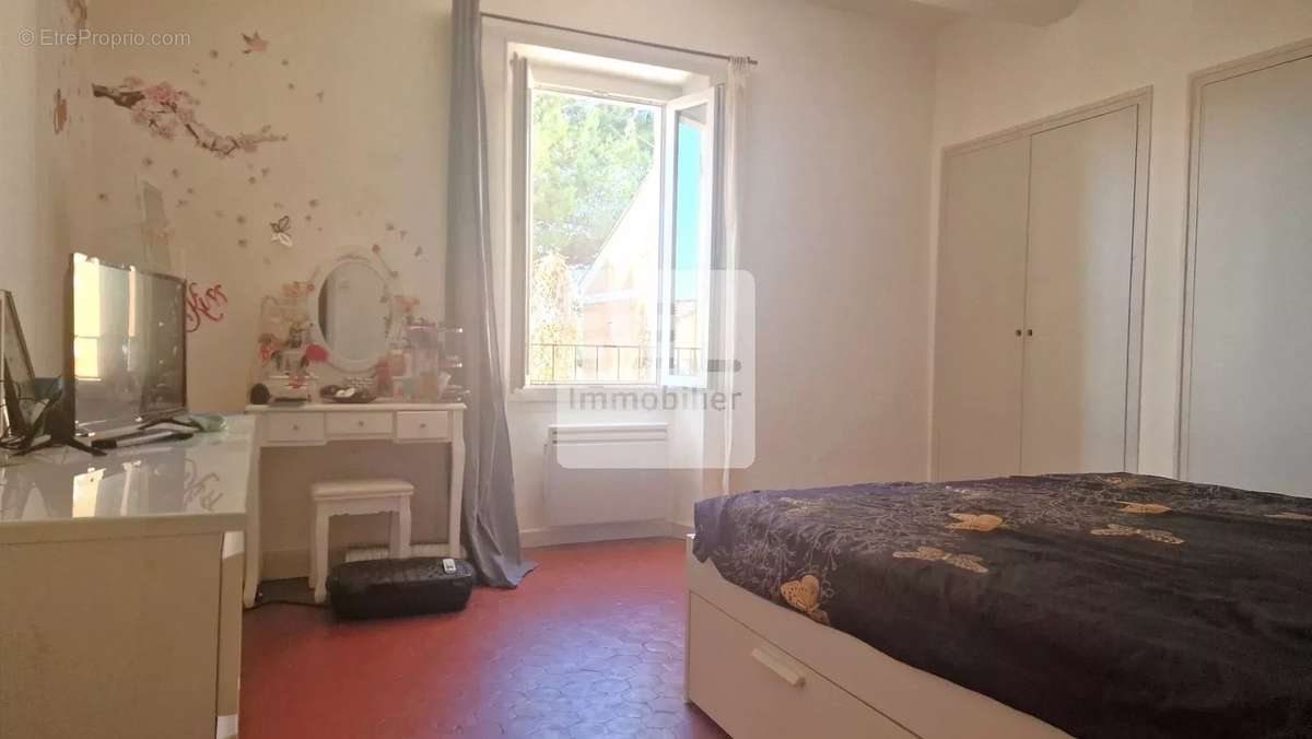 Appartement à CAIRANNE