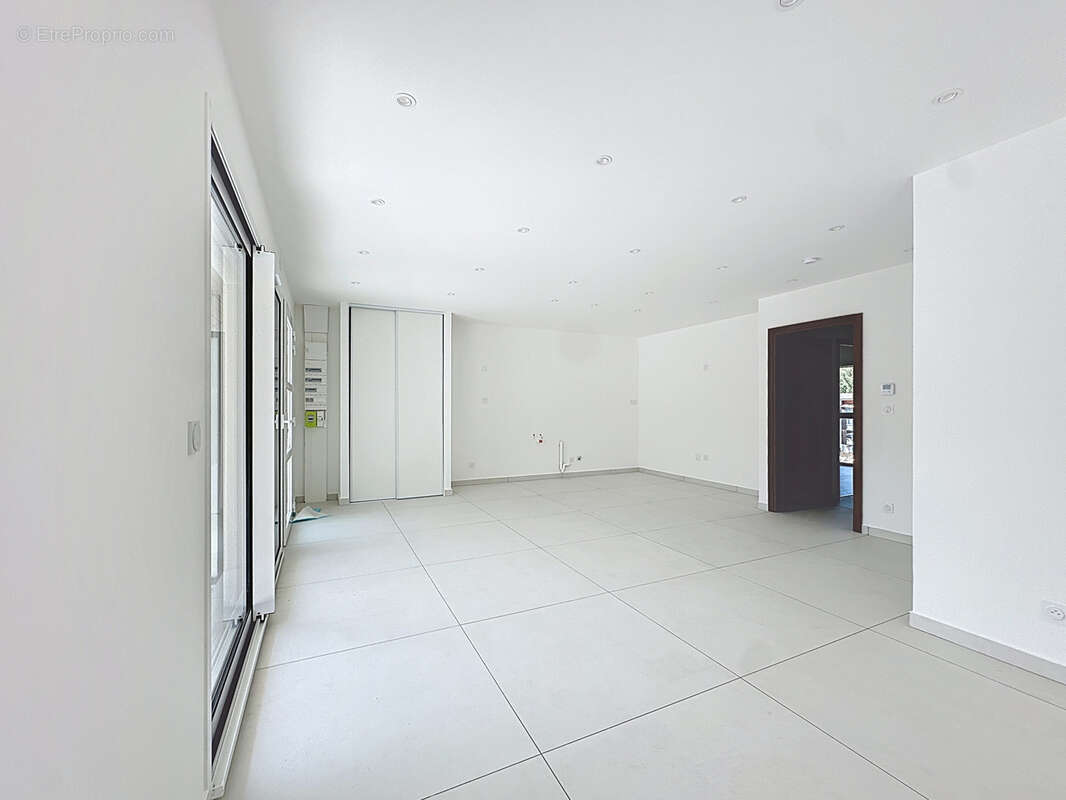 Appartement à AIX-LES-BAINS