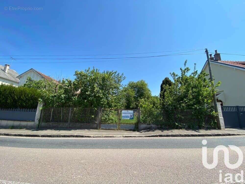 Photo 4 - Terrain à VOULX