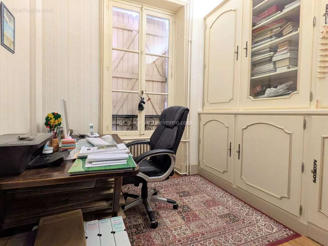 Maison à NEUFCHATEAU