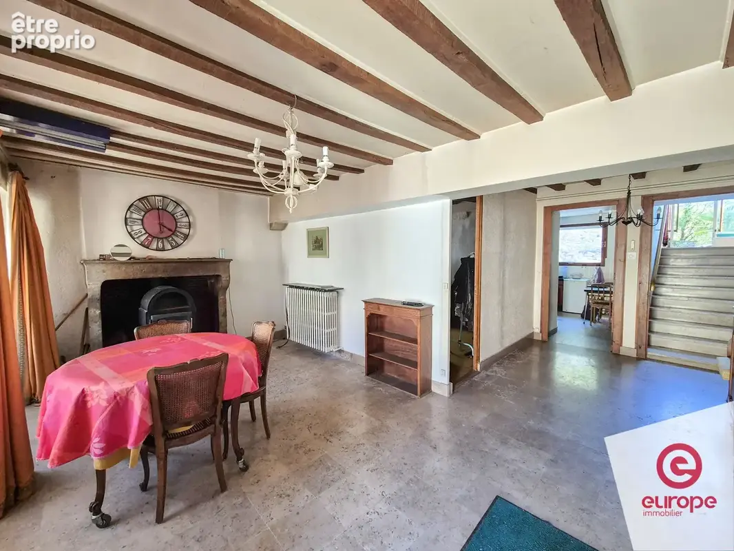 Maison 7 pièces de 166 m2 avec jardin, cour et garage à Asquins, à proximité de Vézelay - photo 3