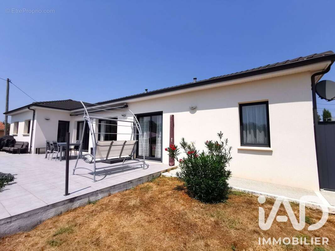 Maison 125 m² à Figeac  - photo 5