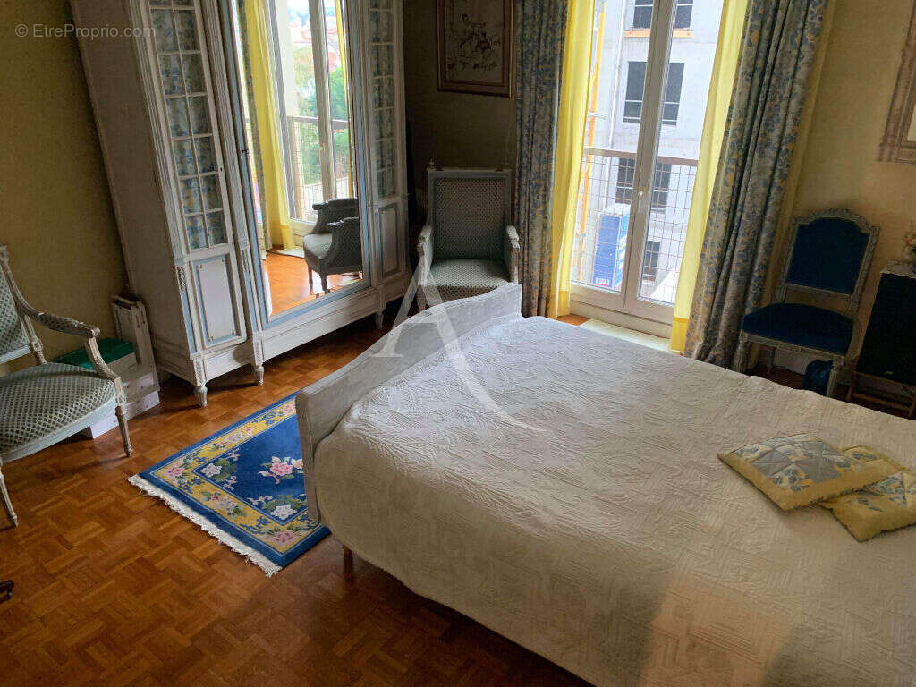 Appartement à CHATILLON