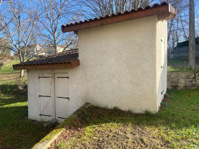 Charmante maison en cours de rénovation sur 1750 M2 de terrain avec remises - photo 6