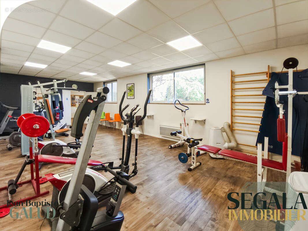 Commerce à BLAYE-LES-MINES