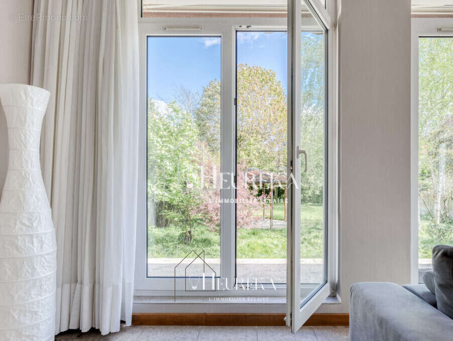 Maison à SAINT-MAUR-DES-FOSSES