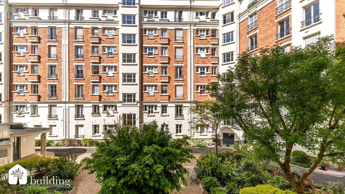 Appartement à COURBEVOIE