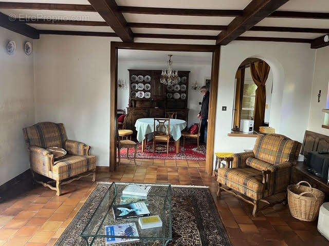 Maison à CONTREXEVILLE