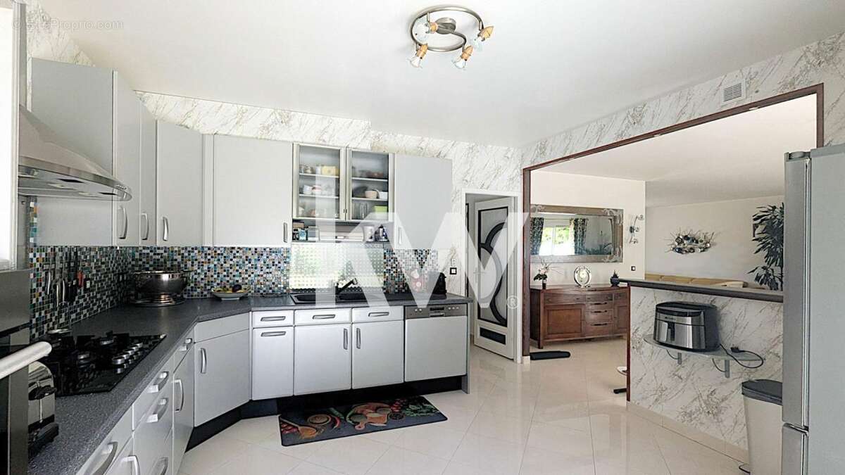 Maison à SAINT-GRATIEN