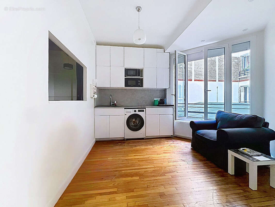 Appartement paris 2ème - grand studio / 2 pieces - 28.01 m2 - sentier / grands boulevards - photo 8