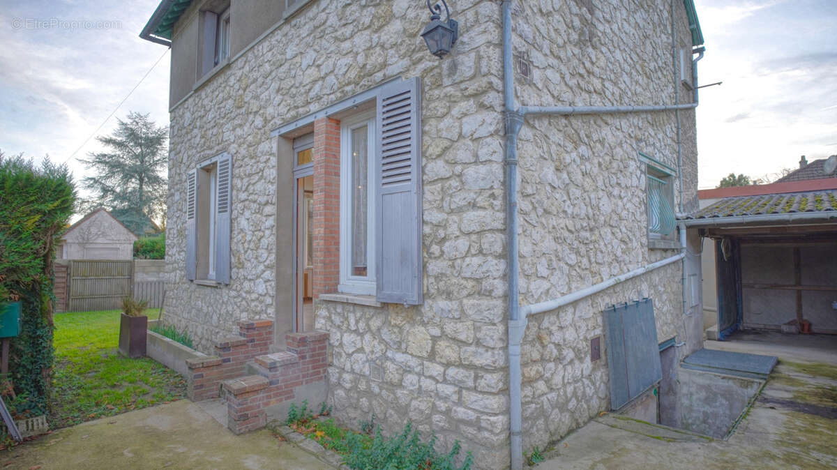 Maison à BOURRON-MARLOTTE