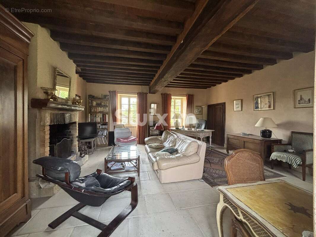 Authentique maison de caractère sur 2 650 m² de terrain clos - photo 5