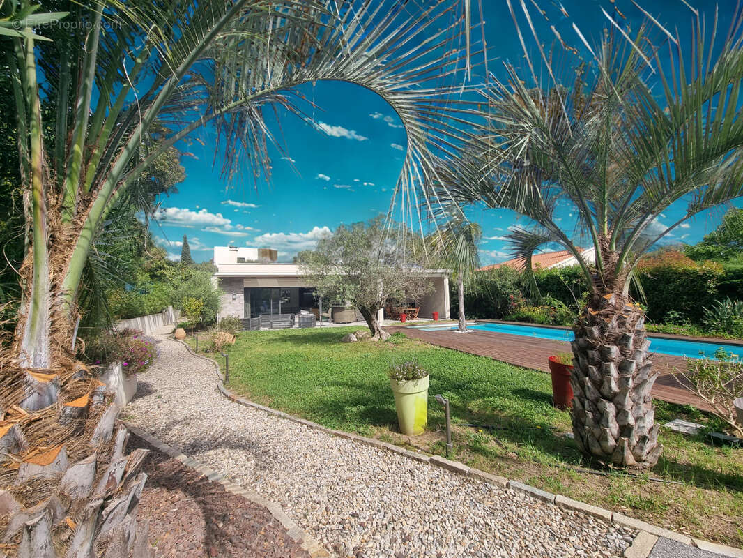 Maison à SAINT-RAPHAEL