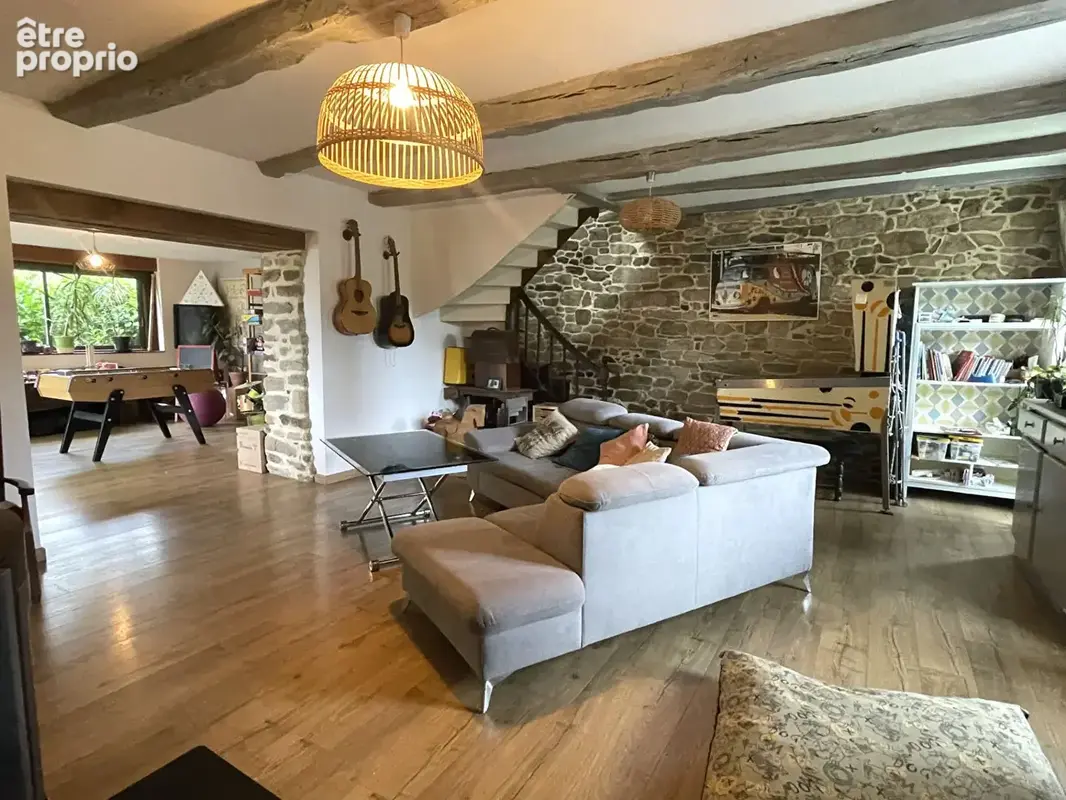 Entre Dinan et Plélan le Petit - Une longère pleine de charme et parfaite pour une famille - photo 2