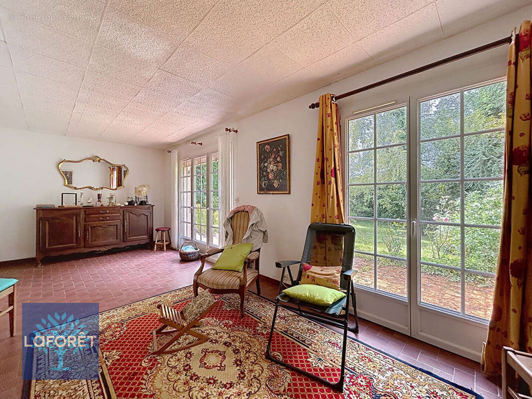 Maison à CHASNE-SUR-ILLET