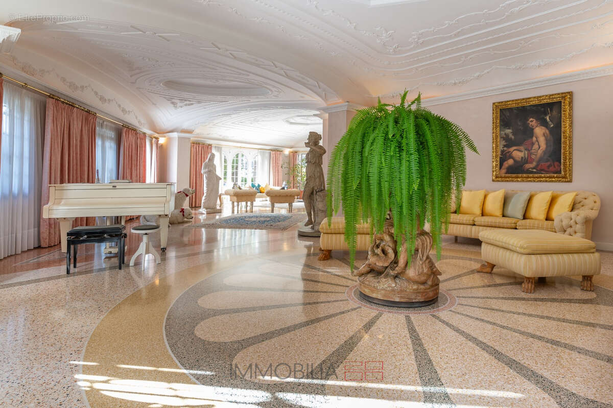 Maison à MENTON
