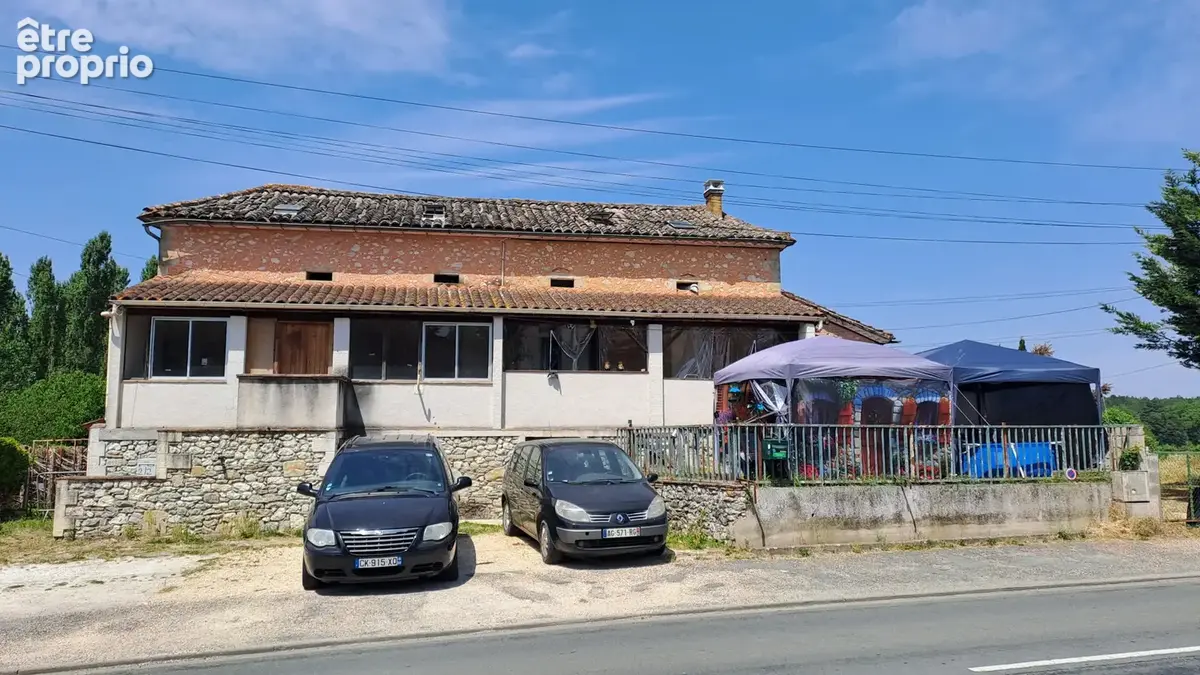 Appartement à BOUDY-DE-BEAUREGARD
