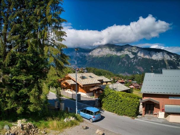 Appartement à ARACHES-LA-FRASSE