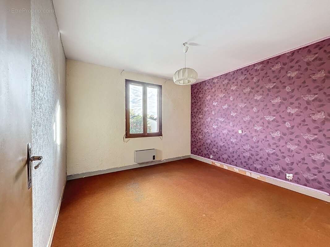 Maison à MONTELIMAR