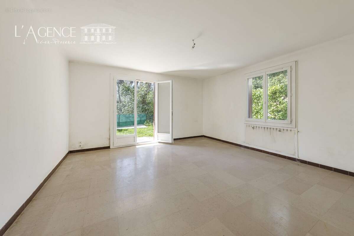 Maison 206 m² à Aix-En-Provence  - photo 5