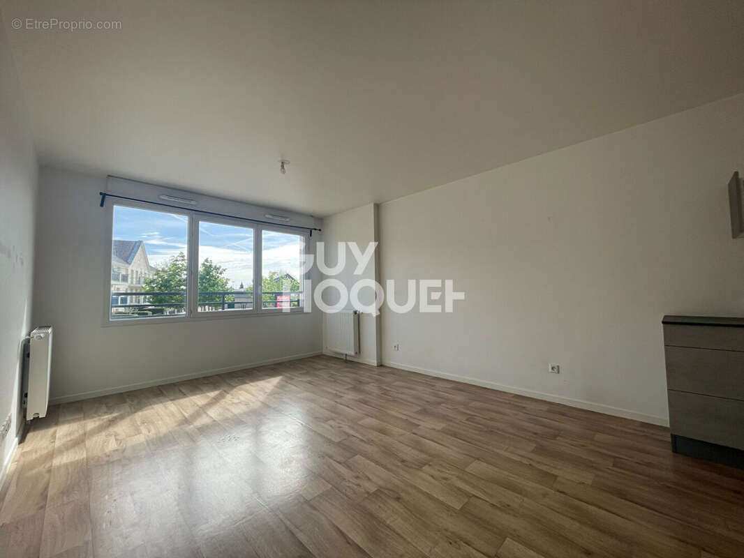 Appartement à OZOIR-LA-FERRIERE