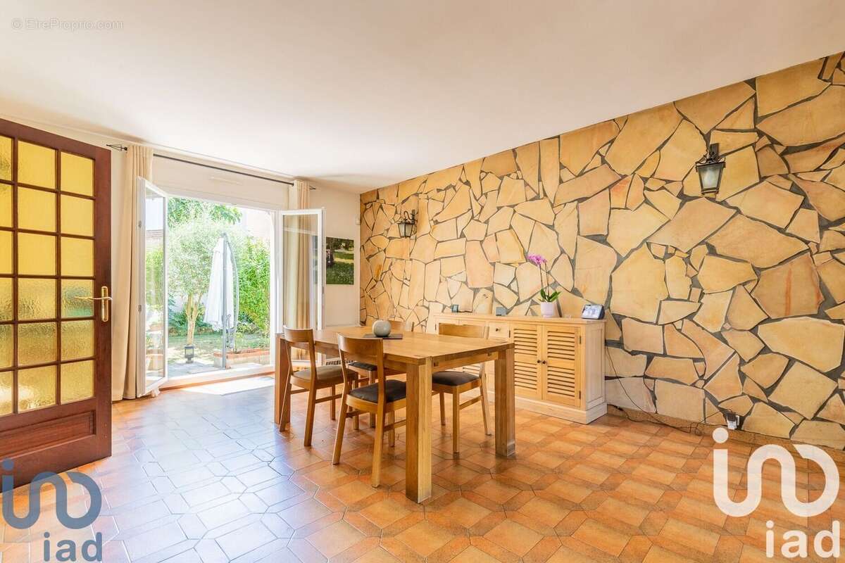 Photo 7 - Maison à VIRY-CHATILLON