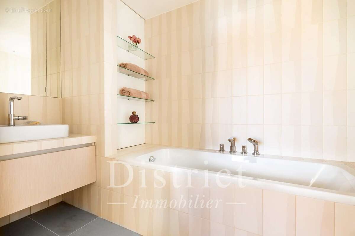Appartement à CHATILLON