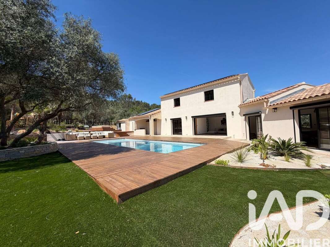 Photo 8 - Maison à LE LUC