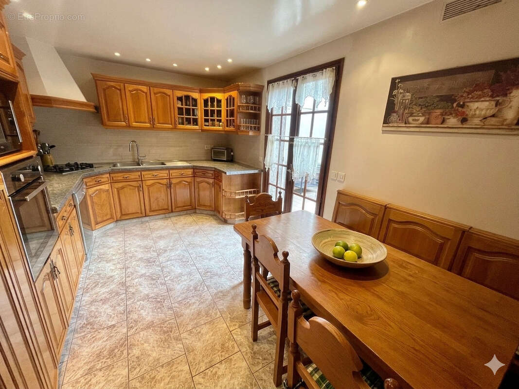 Maison Familiale 130m2 - Tremblay-en-France - photo 6