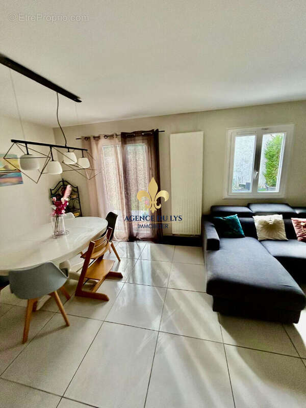 Maison à LA CHAPELLE-EN-SERVAL