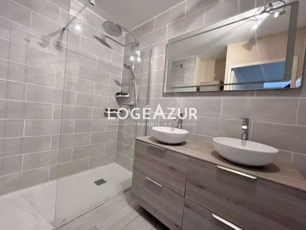 Vente appartement  antibes - 2 chambres - garage - photo 12