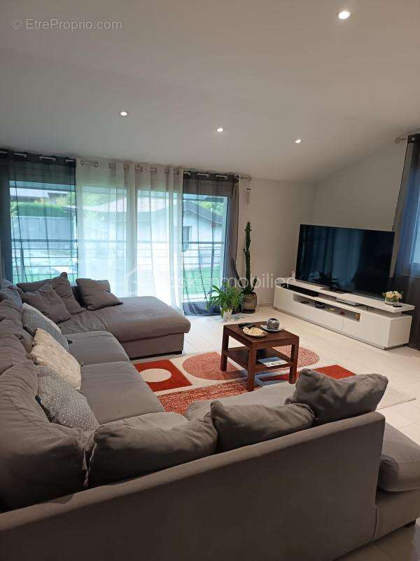 Maison à BONNEVILLE