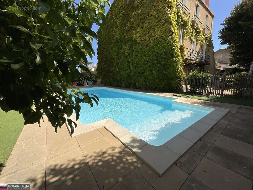 Séduisante maison de caractère T7 offrant 246 m² en 4 face sur 1 564 m² de terrain avec garage de 97 m², ascenseur, piscine - photo 5