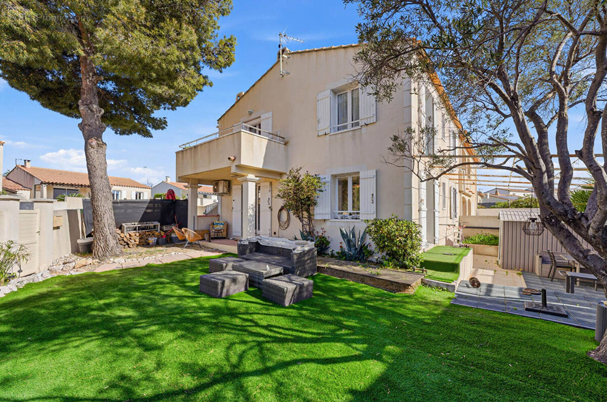 Appartement à SAUSSET-LES-PINS