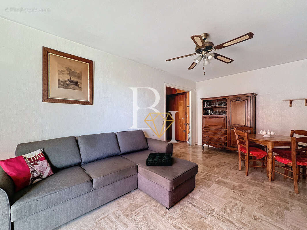 Appartement à CAGNES-SUR-MER