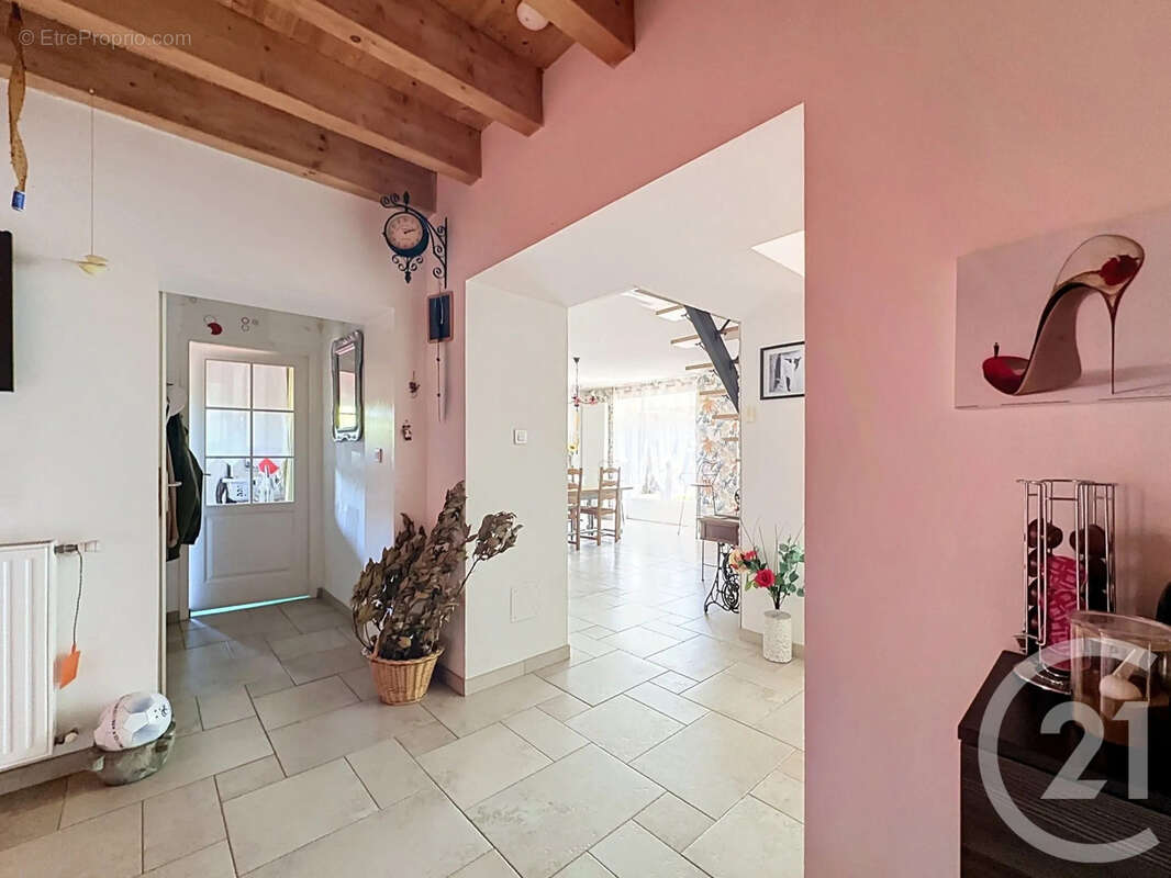Maison à LES COTES-D'AREY