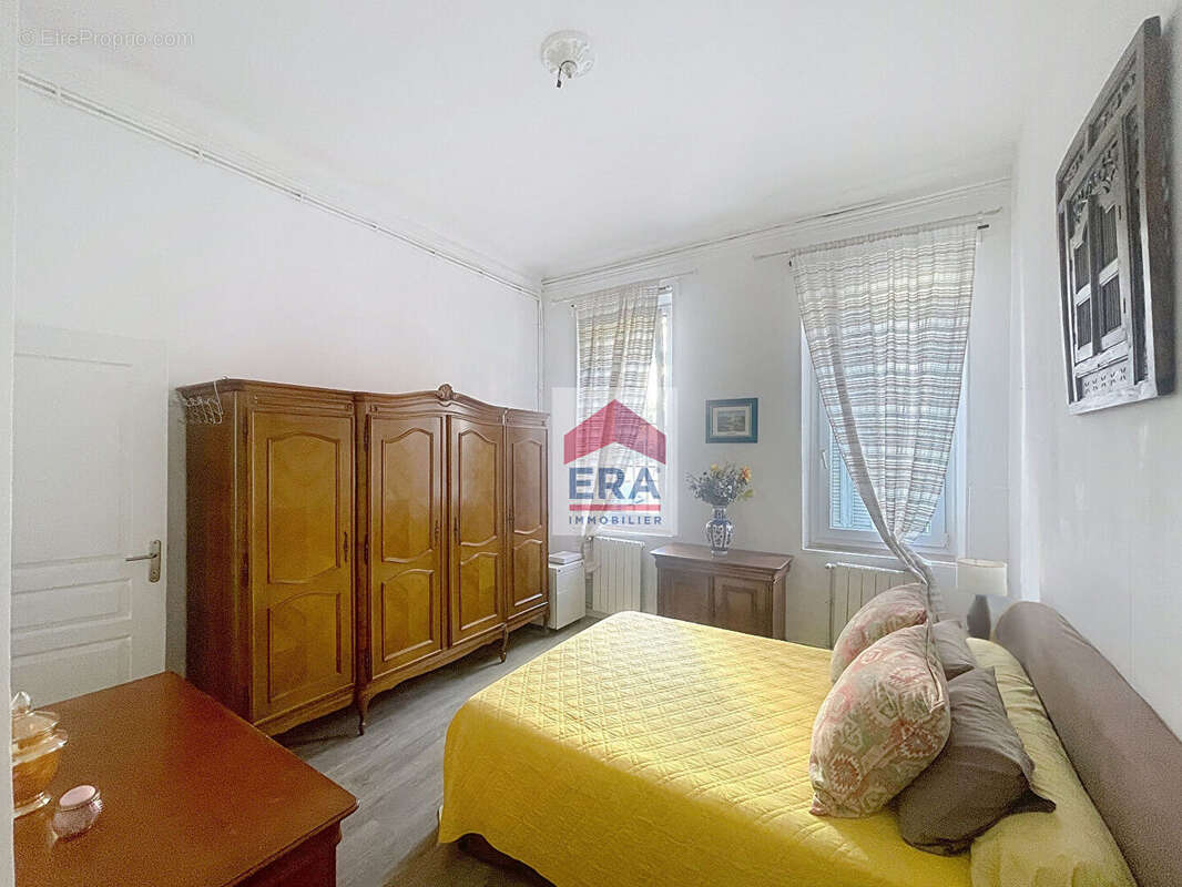 Appartement à MARSEILLE-3E
