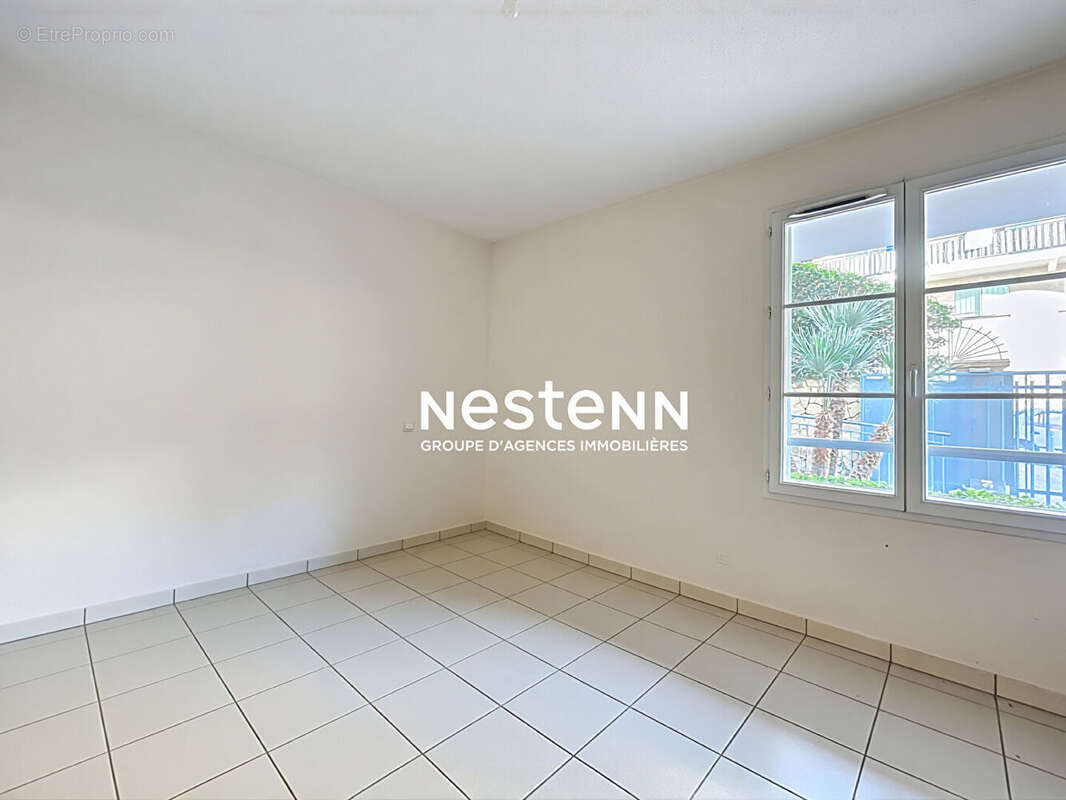 Appartement à VALLAURIS