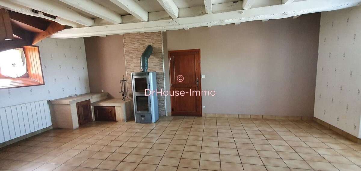 Maison à SAINTE-RADEGONDE