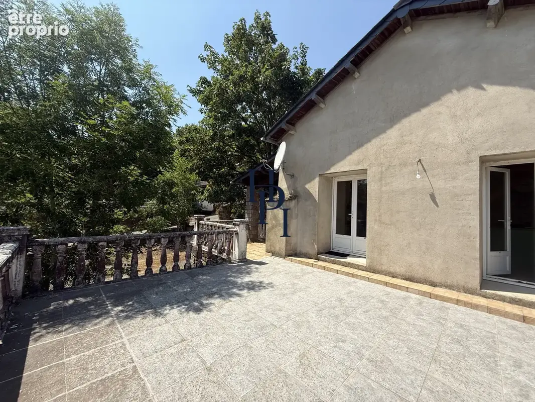 Vente Maison avec dépendances et terrains Montaigut - photo 6