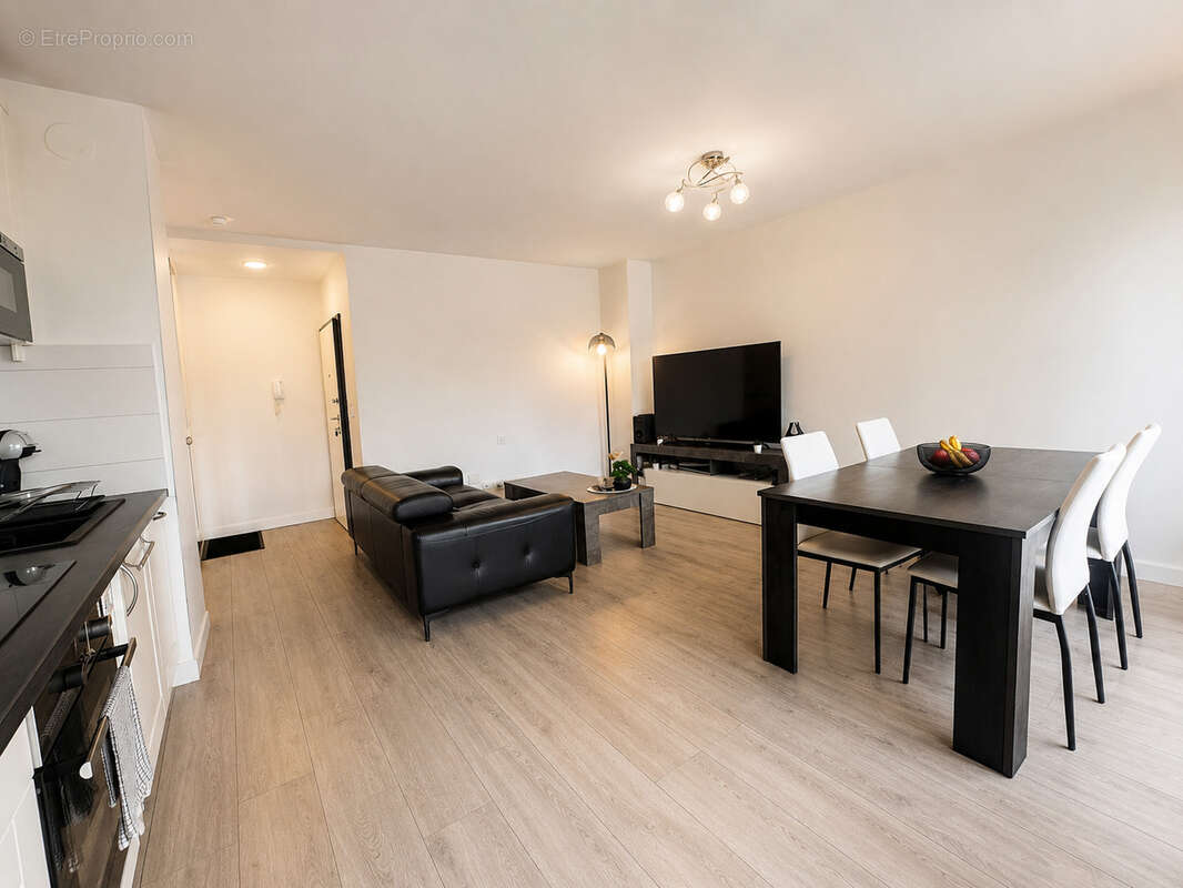 3 pièces 58 m2   rdc   parking + cave   tout compris (chauffage + eau)   yerres   156 000 € - photo 4
