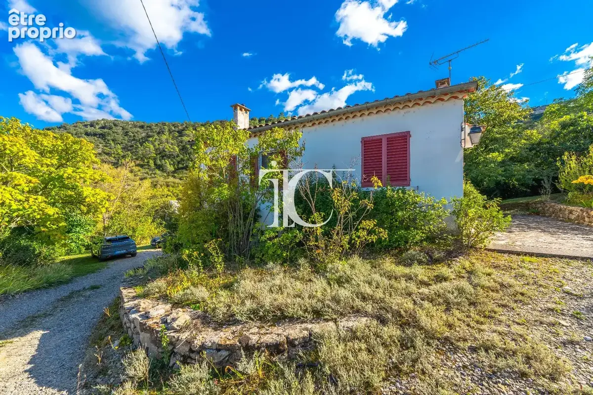 Maison 2 chambres 1702m² de terrain centre village - photo 13