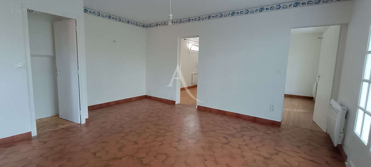 Maison à PORT-DES-BARQUES