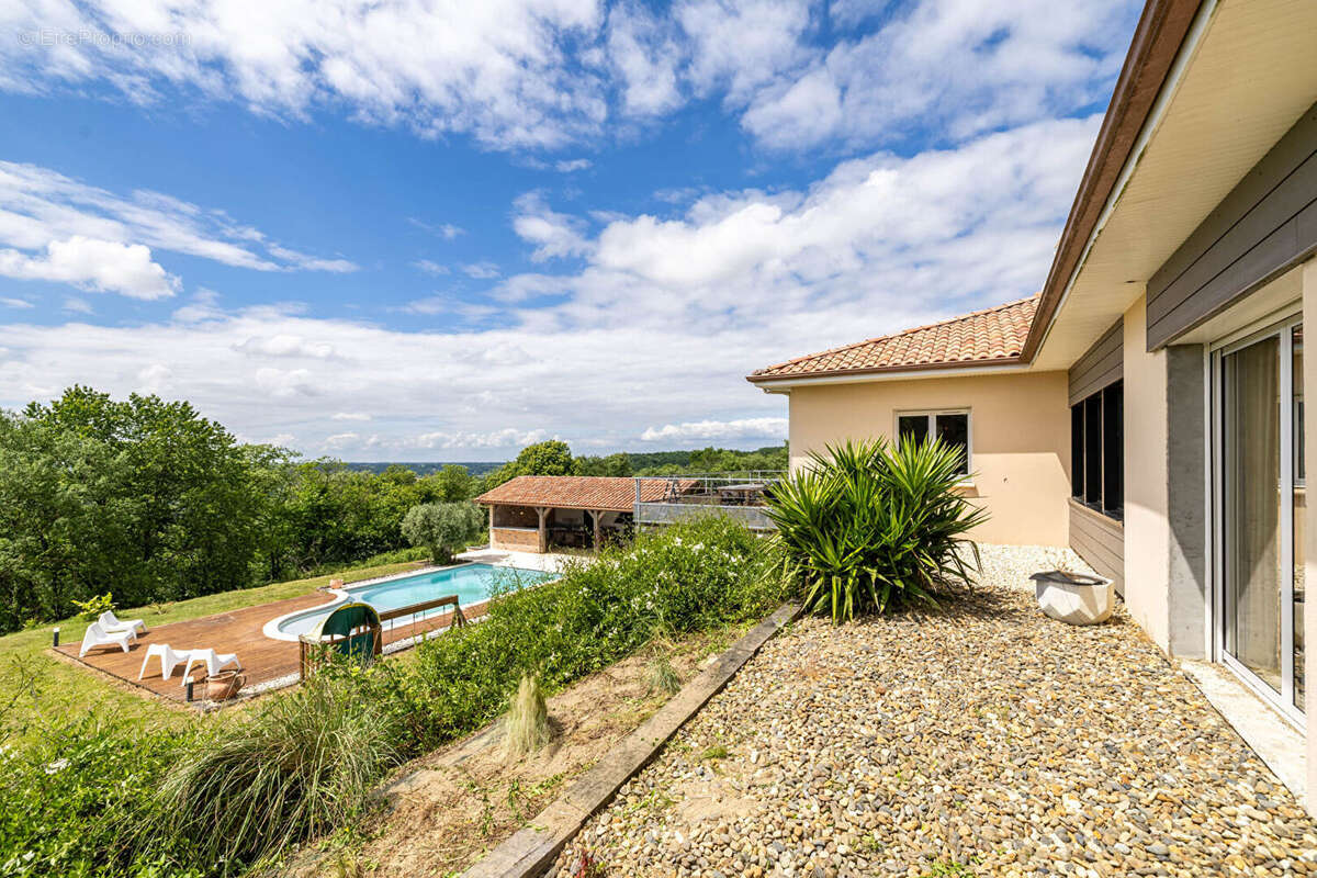 Maison 5 chambres avec piscine et pool-house - photo 10