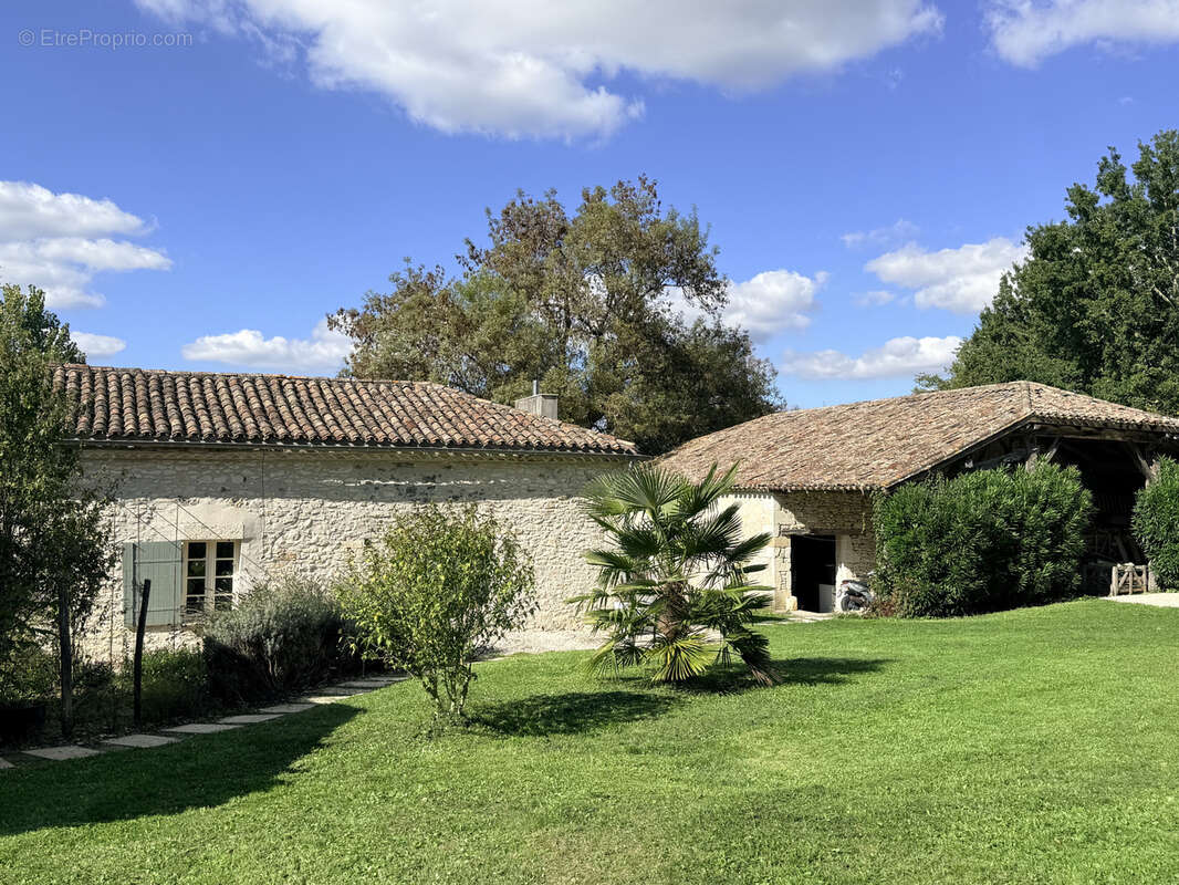 Maison à CASTILLONNES