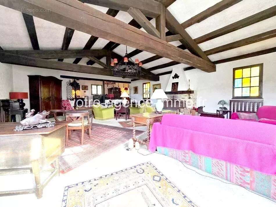 Maison à LA GAUDE