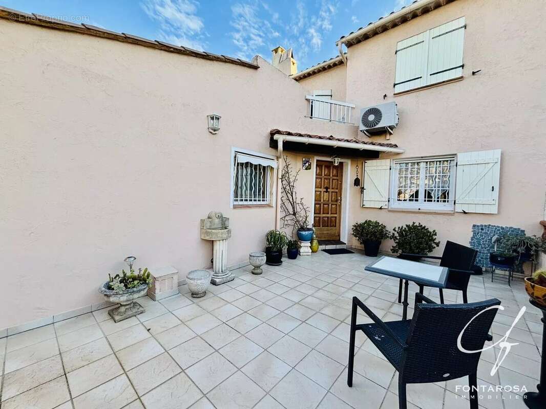 Maison à FREJUS
