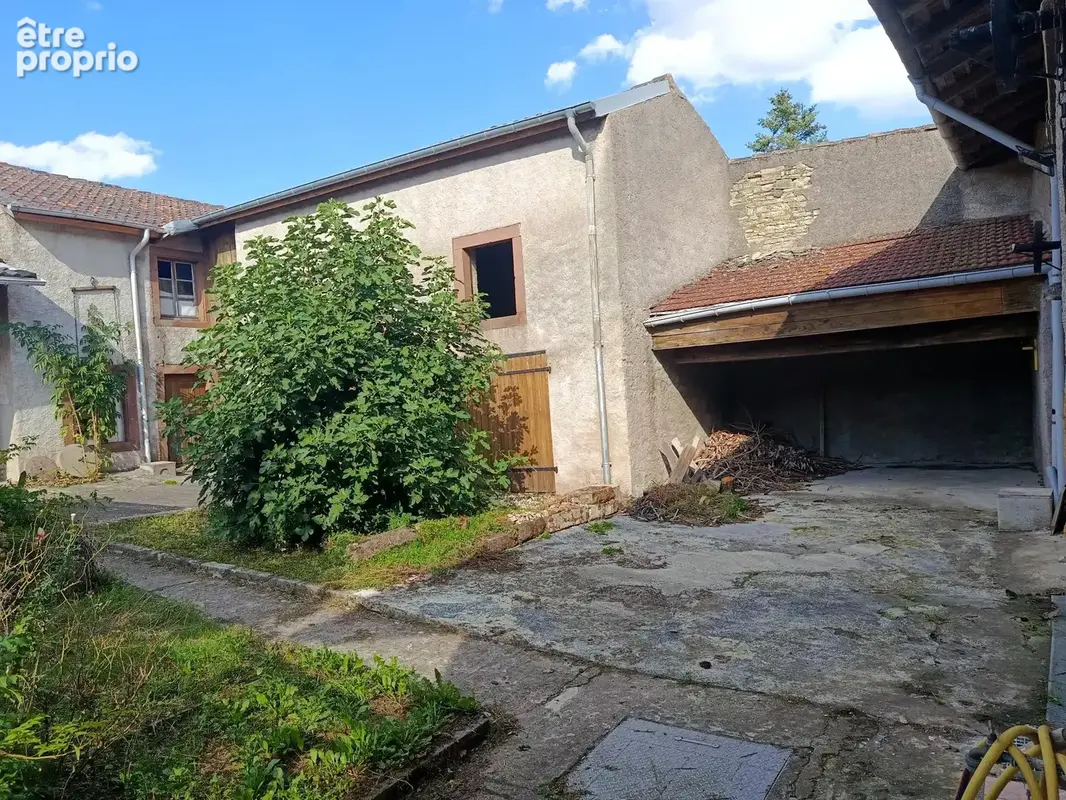 Ancienne ferme avec terrain et dépendances - photo 4